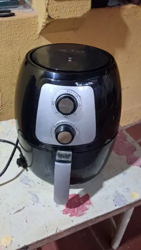 Air fryer Britânia