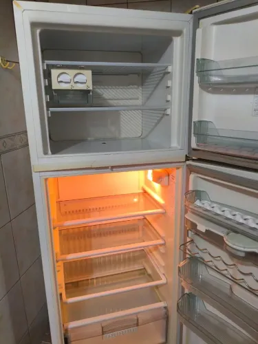 Itens de casa a venda: geladeira, fogão, jogo de sofá e guarda roupa