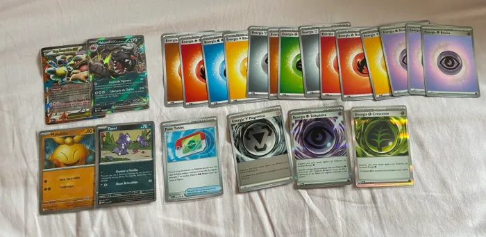 Vendo bulk de 150 cartas com 2 EX- 40$