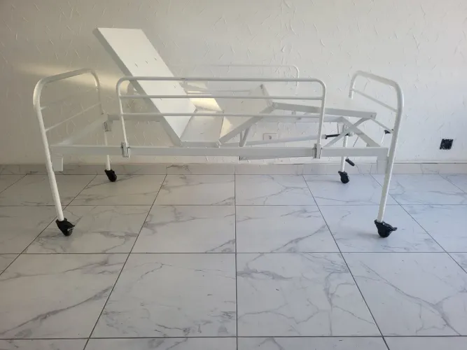 Cama hospitalar manual com 2 manivelas 