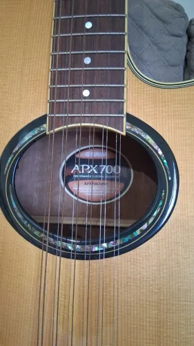 VIOLÃO YAMAHA 12 APX700, O MAIS NOVO DE GOIÂNIA 