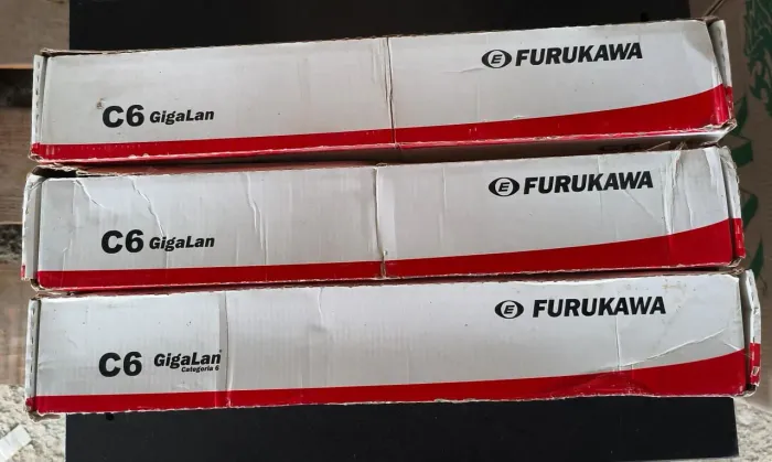 Patch panel Furukawa cat6 Gigalan 24 portas ( 3 peças ).