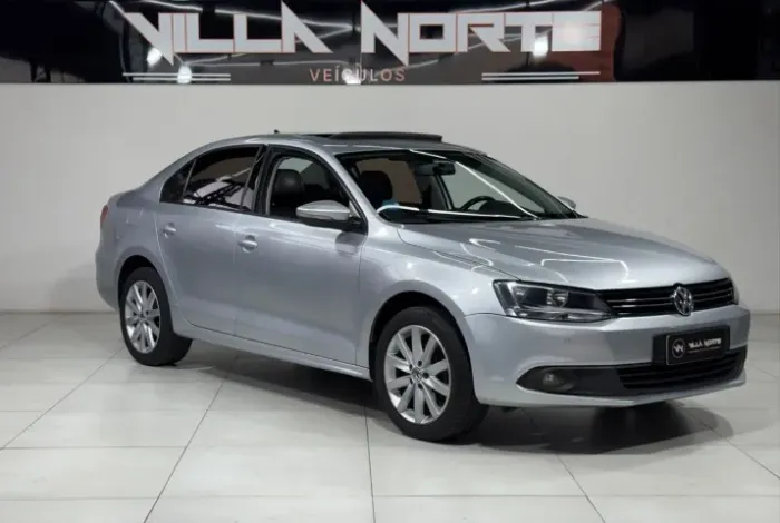 Volkswagen Jetta Comfortline 2.0 T.flex 8V 4P Tipt. 2013