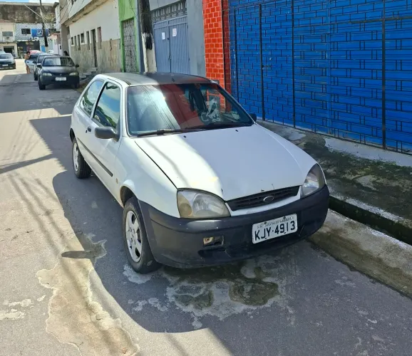 Ford Fiesta GL 1.0 3P 2001