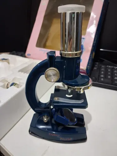 Microscópio Discovery Aventura óptica mundo