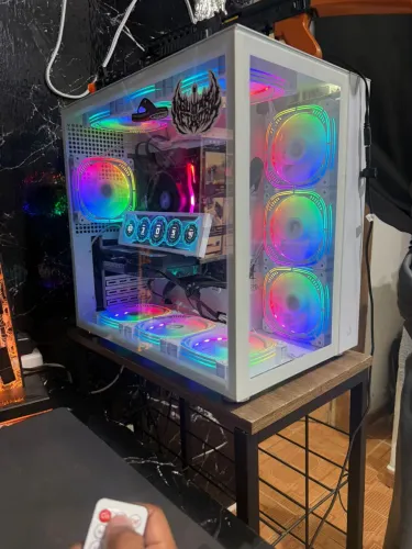 Pc game Ryzen 5 5600x , com uma Rtx 5060 menos de 5 dias de uso no plástico 