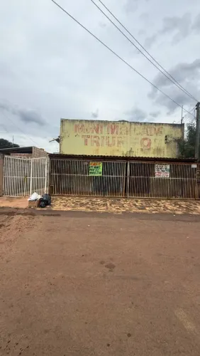 Galpão com casa nos fundos
