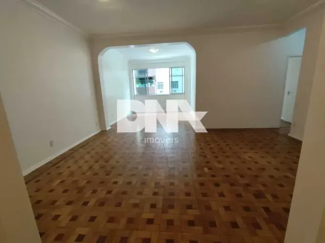 Apartamento : / Residencial / Copacabana