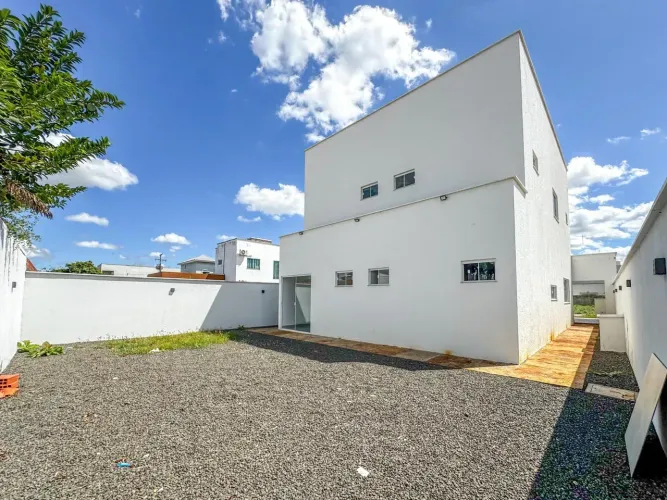 Casa Duplex em Condomínio em Timon com 3 Suítes
