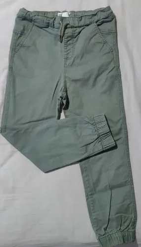 calça jogger menino cotton on verde musgo