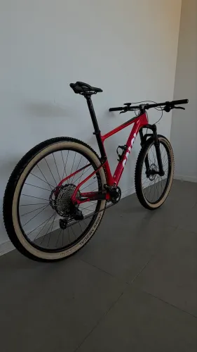 ? Caloi Elite Carbon - Tamanho 19 - Super Nova