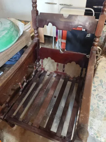 Conjunto de Sofá Colonial Madeira Maciça - Pra vender rápido