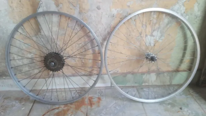 Par de rodas aro 24