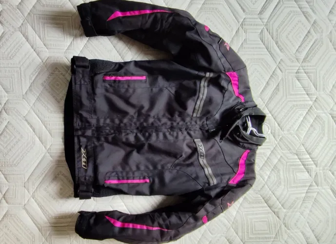 Vendo jaqueta X11 tamanho G