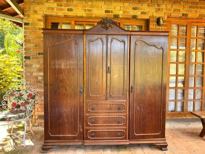 guarda-roupa chipandelle antigo