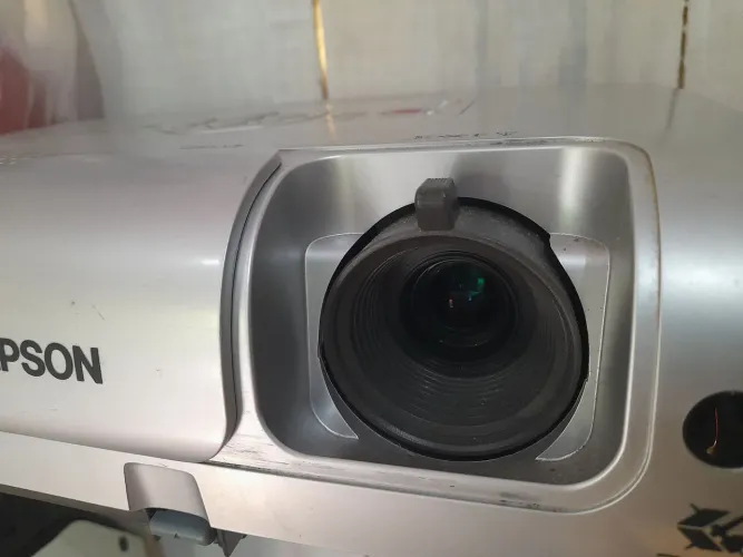 Projetor Epson S4