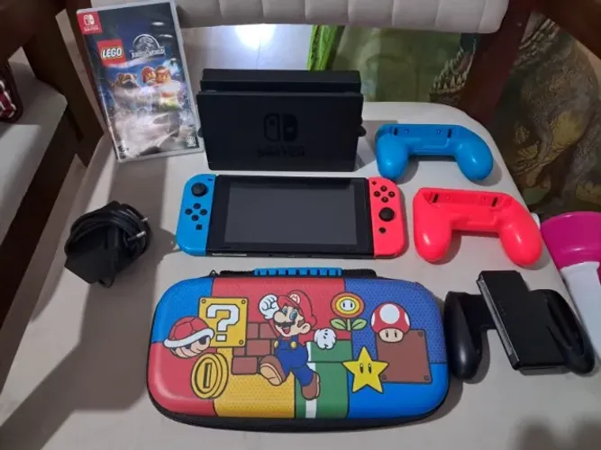 Nintendo Switch Azul Neon e Vermelho Neon completo