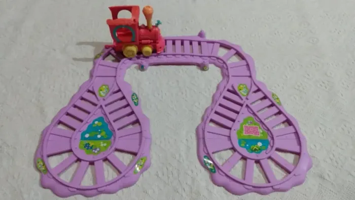 Brinquedo My Little Pony 2011 trem Hasbro