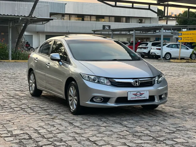Honda Civic Sedan LXR 2.0 Flexone 16V Aut. 4P 2014