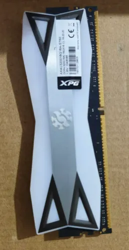 Memoria RAM XPG Spectrix D60G 16GB DDR4 3200MHz AX4U320016G16A-ST60