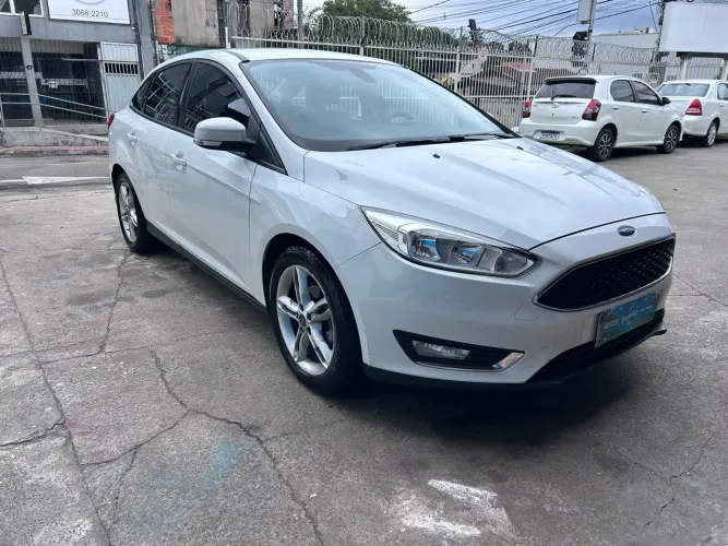 Ford Focus Fastback Se/se Plus 2.0 Flex Aut. 2016