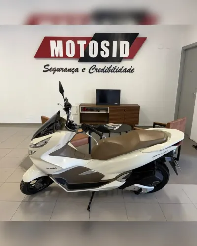 HONDA PCX 150 DLX BRANCO 2019