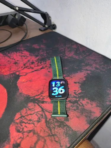 Moto Watch Fit