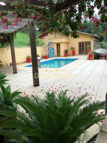 Chácara dos Sonhos à Venda: Koop Land, Piraí, RJ - O Refúgio Perfeito para sua Família!