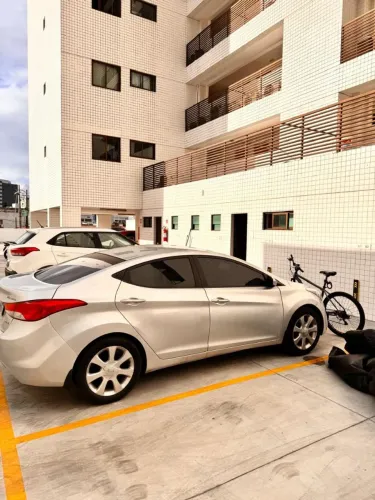 Hyundai Elantra GLS 1.8 16V Aut. 2012