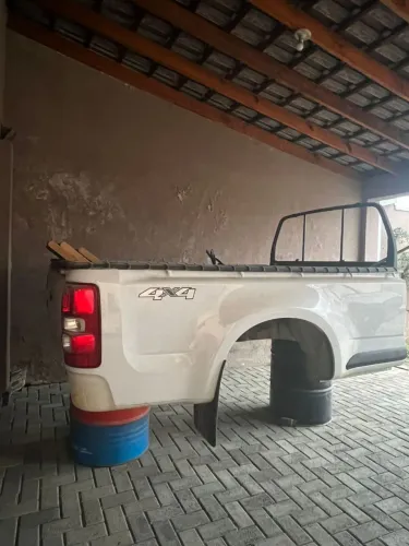 Vendo carroseria da S10 novo 