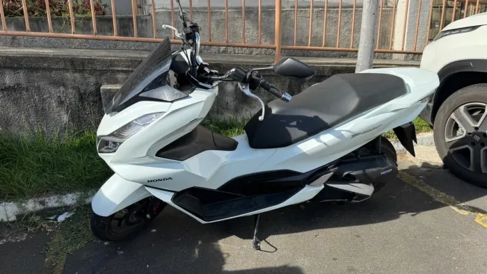 Moto Honda PCX 160 ABS 2024 Branca - Baixa KM - Impecável