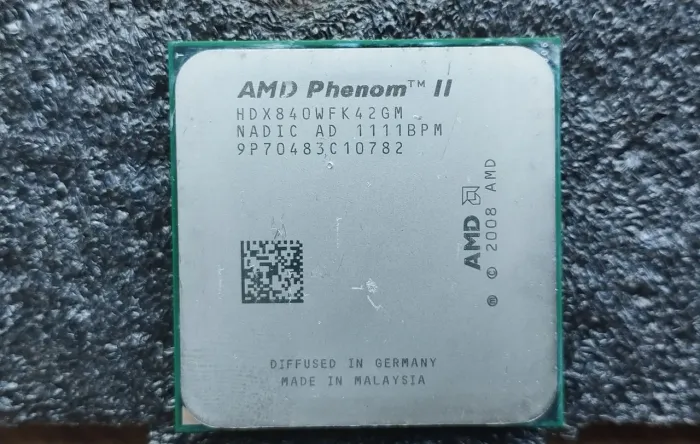 Processador AMD Phenom II X4 840 3.2GHz Quad-Core AM3