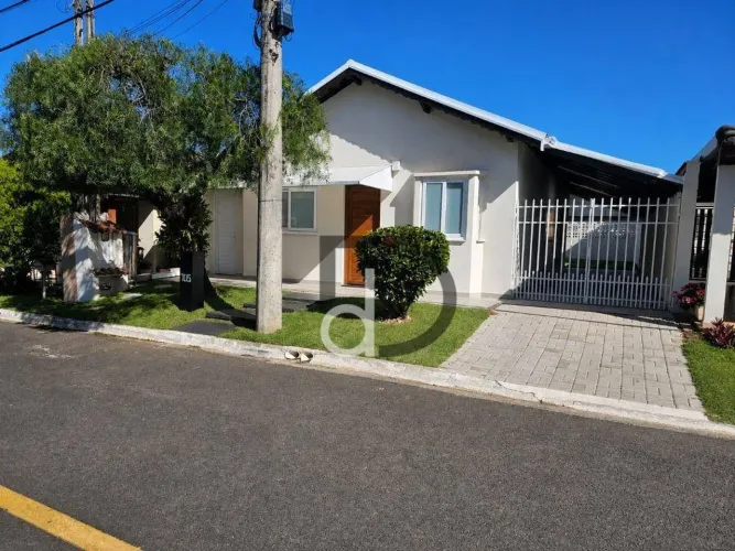 Casa com 3 quartos para alugar, 71 m² por R$ 6.347/mês - Condomínio Casa Grande - Louveira