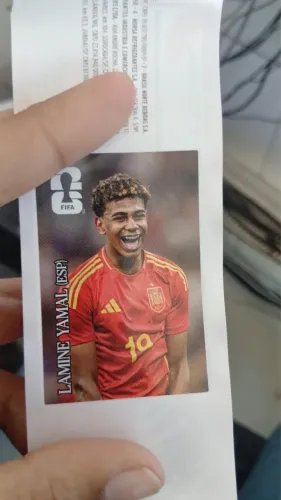 Figurinha do yamal da coca cola 