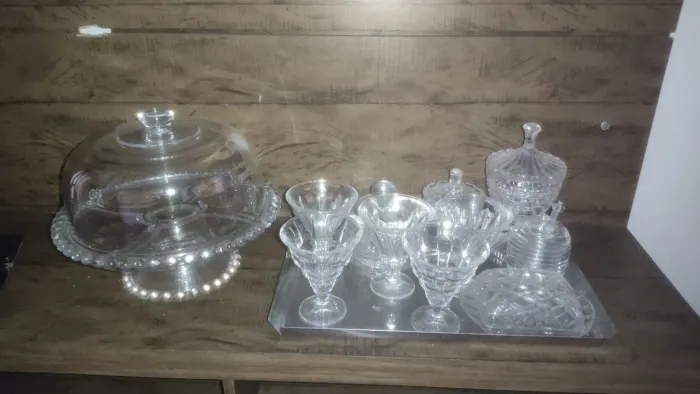 Boleira de cristal+ taças de sobremesa+bandeja de inox