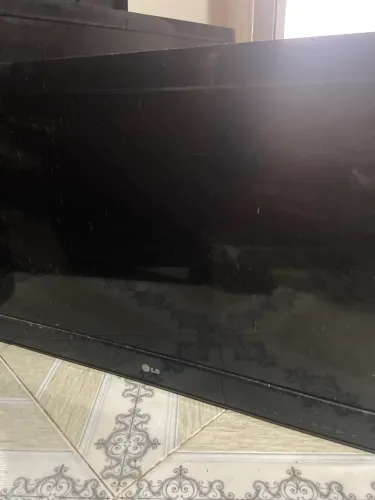 tv para retirar peças