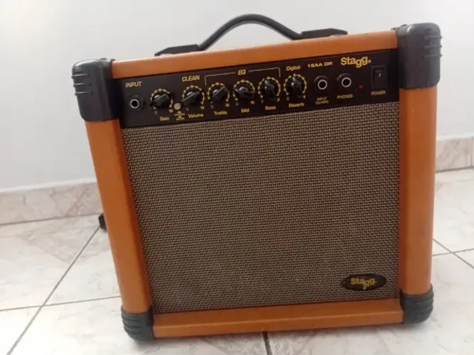 Amplificador Stagg 15 AA DR 110v violão/guitarra/voz