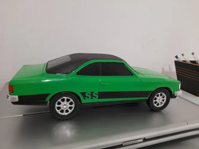 Carrinho opala ss 1982