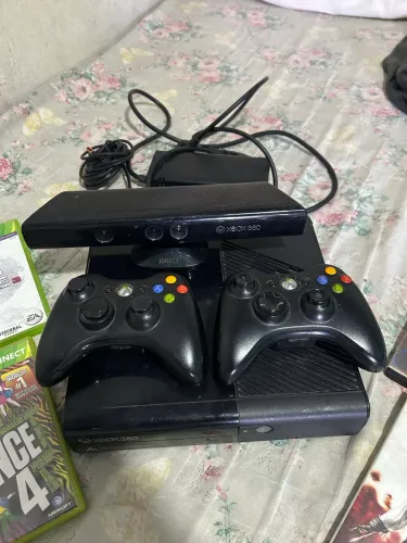 Vendo ou troco esse Xbox 360