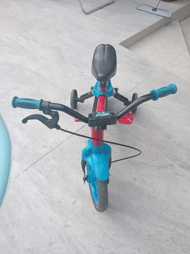 Bicicleta Infantil Homem-Aranha com Rodinhas - Ótimo Estado