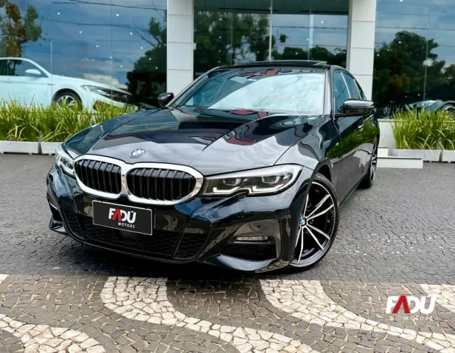 BMW 320I A 2.0 TB M Sport Activeflex 16V 4P 2022