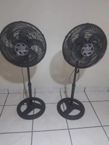 Vendo dois ventiladores 230 os dois