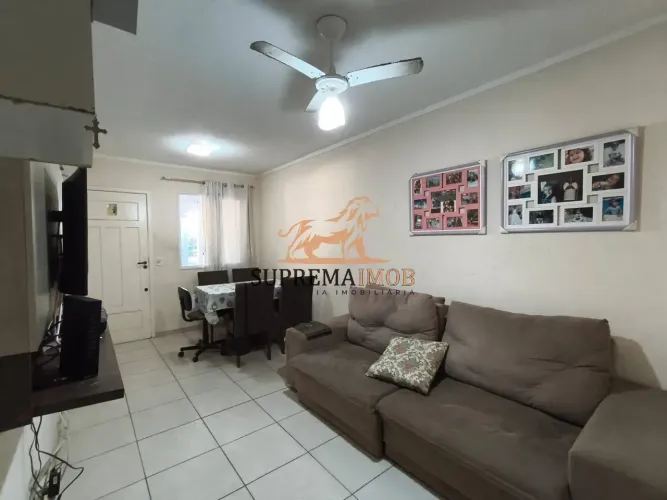 Casa térrea à venda no Condomínio Villa del Rey, zona oeste de Sorocaba