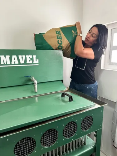 ? Máquina para Fabricar Velas Palito e 7 Dias - Completa e Pronta para Uso