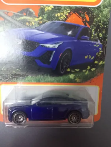 Miniatura MATCHBOX CADILLAC CT5-V - Escala 1:64