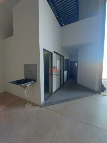 Galpão para Locação no Parque dos Laranjeiras com Escritório e Espaço Comercial
