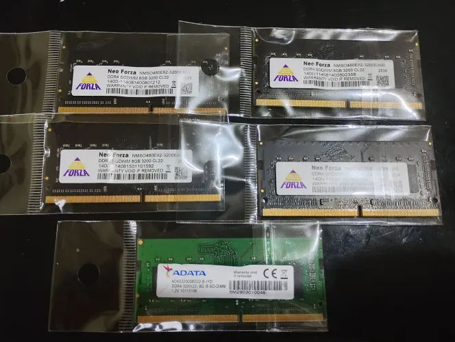 Memória RAM DDR4 - 8Gb 3200Mhz - (5 Unidades)