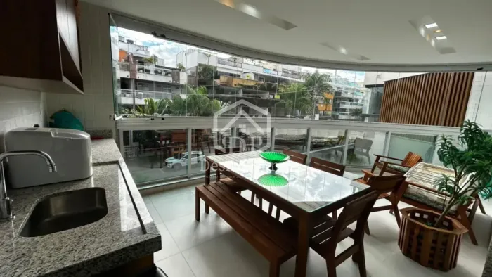 Apartamento porteira fechada a venda no Posto 10 - Recreio dos Bandeirantes, Rio de Janeir
