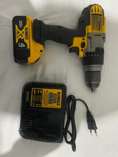 Parafusadeira e furadeira dewalt 