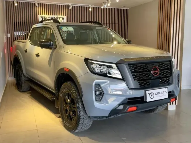 Nissan Frontier Pro4x CD 4X4 2.3 Bi-TB Die. AUT 2024